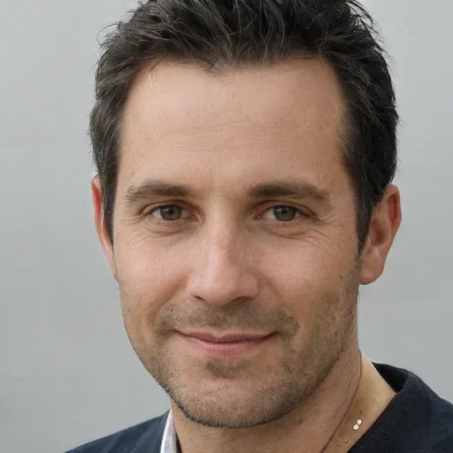 Tomasz R.